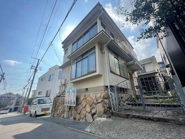 神仙寺通戸建の物件外観写真